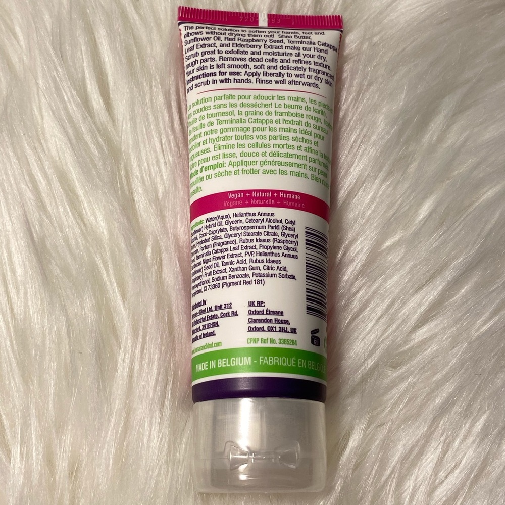 Human+kind Moisturizing Hand Scrub - Picture 4 of 7